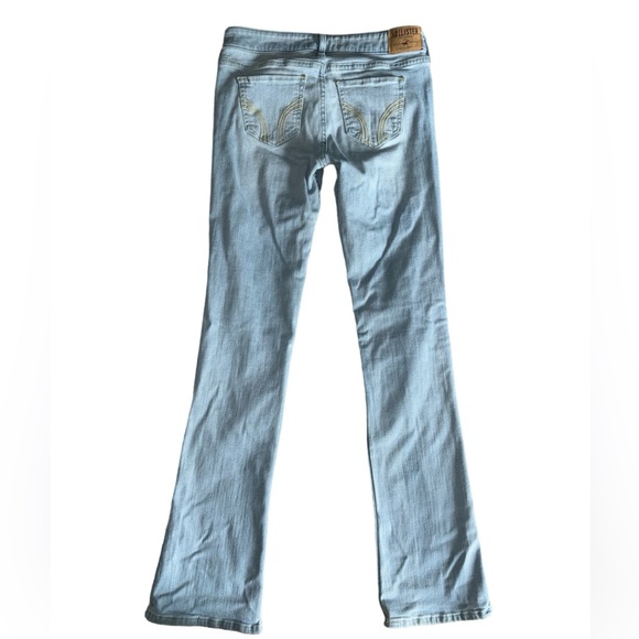 HOLISTER Low Rise Boot Cut Mild Distress Light Wash Jeans Junior Size 5R - 27x33 - Picture 6 of 10
